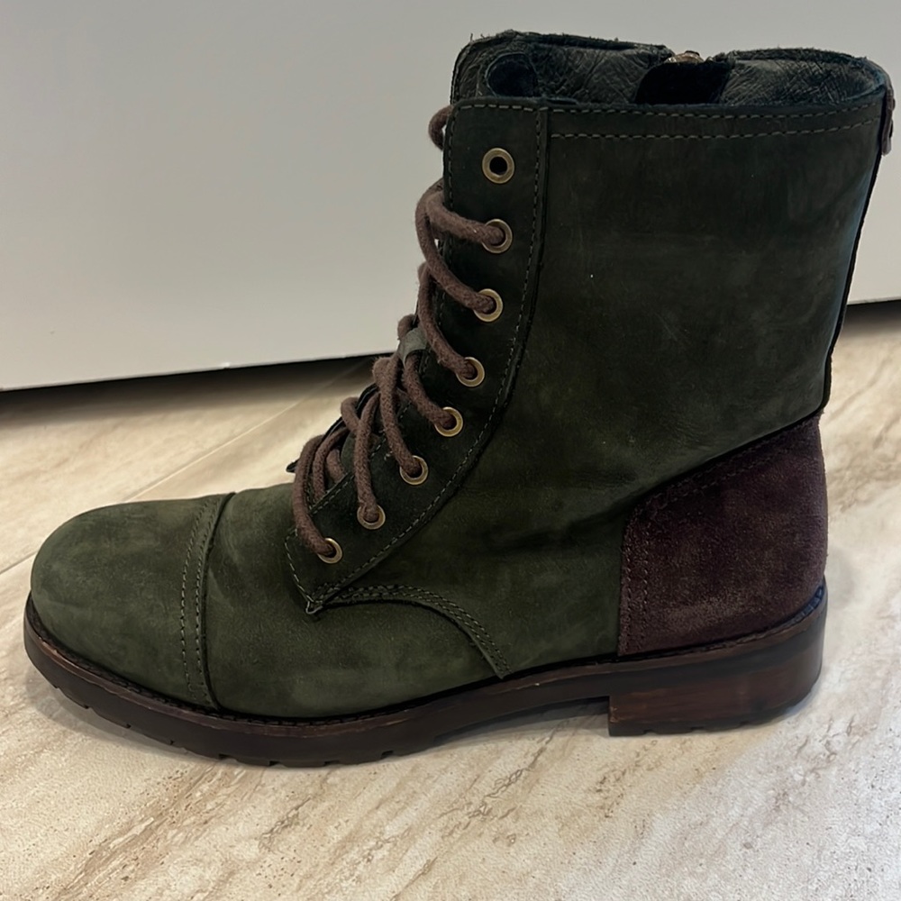 UGG Moto boots